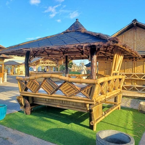 Gazébo en bambou original "MACAN"