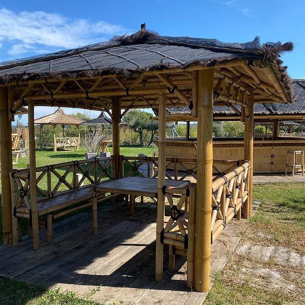 Gazebo en bambou « Sulawesi »